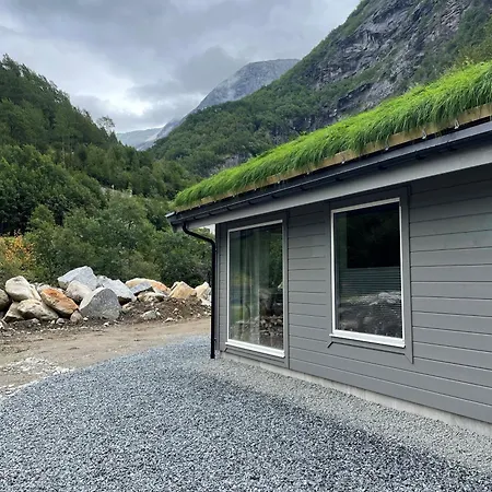 Fjellstove Han/Misafirhane Briksdalsbre