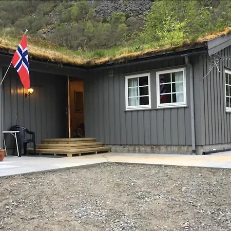 Fjellstove * Briksdalsbre