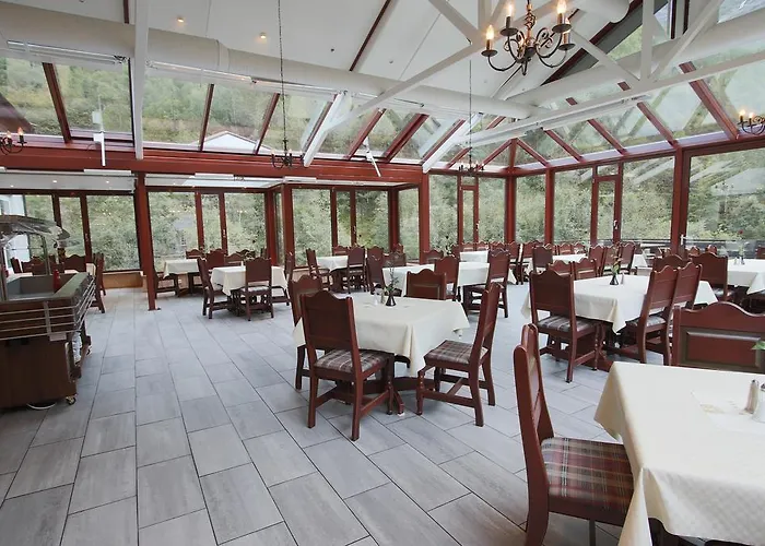 여관 브릭스달스브레 프엘스토브 Briksdalsbre